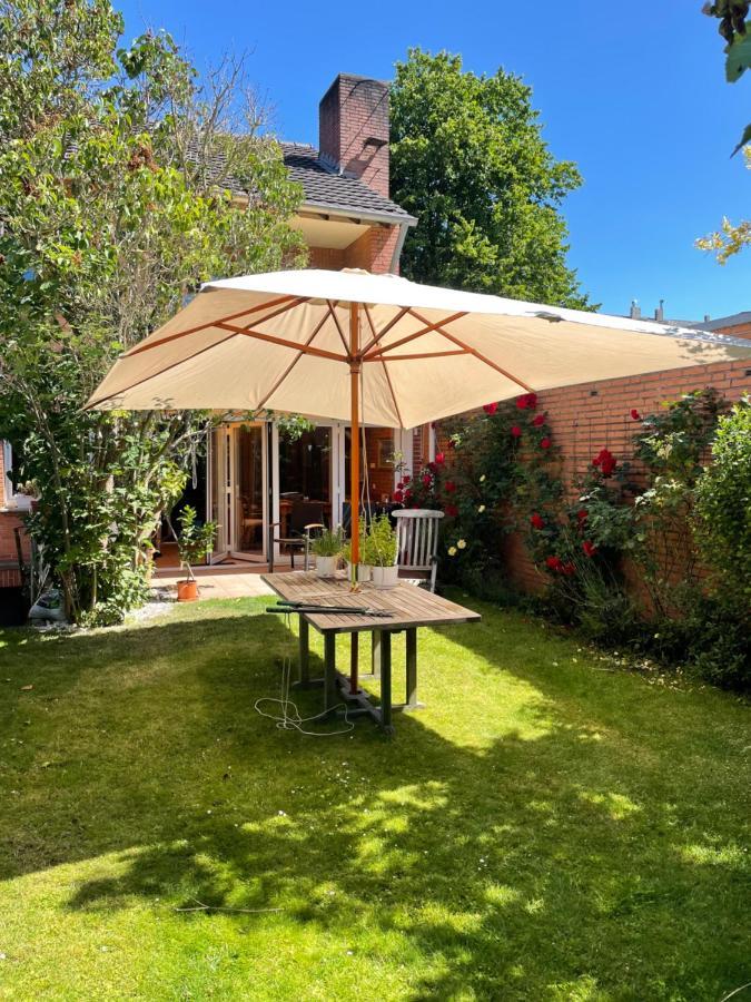 Wohnliches , Behagliches Zimmer Mit Balkon Und Wifi Monchengladbach Luaran gambar